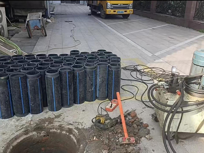 井研PE置换管厂家 DN315置换管 非开挖管短管置换